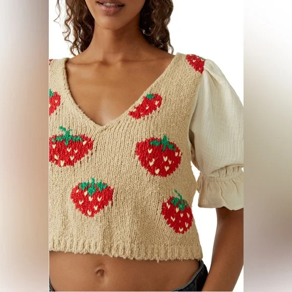 𝓯𝓹 Free People ~ Strawberry Jam Mixed Media Top - Picture 4 of 16